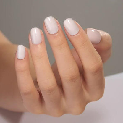 Lifestyle Unas Blanco Lechoso 3