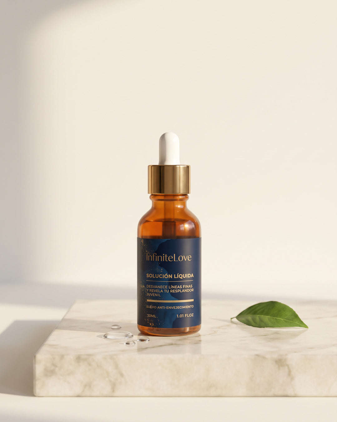 Solución Líquida de InfiniteLove, 30 ml, sobre mármol